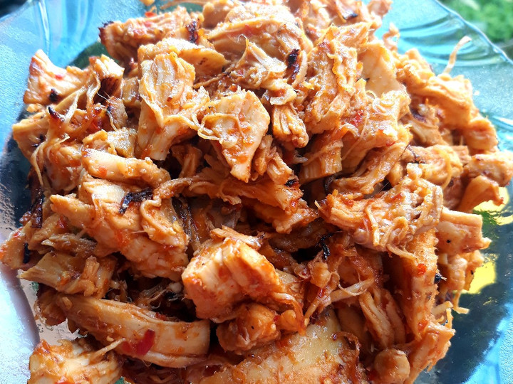 Bagaimana Membuat Ayam suwir pedas manis, Enak Banget