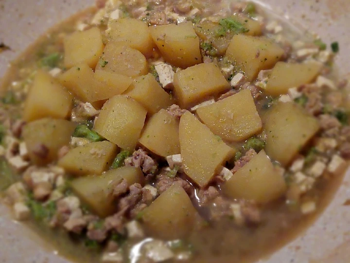 Cara Mudah Membikin Resep MPASI Semur Ayam Tahu Kentang yang Lezat Anti Ribet, Uenak Banget