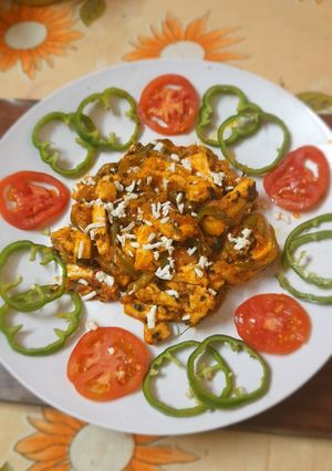पनीर विद पेरी पेरी मसाला(Paneer with peri peri masala recipe in Hindi) रेसिपी मुख्य फोटो