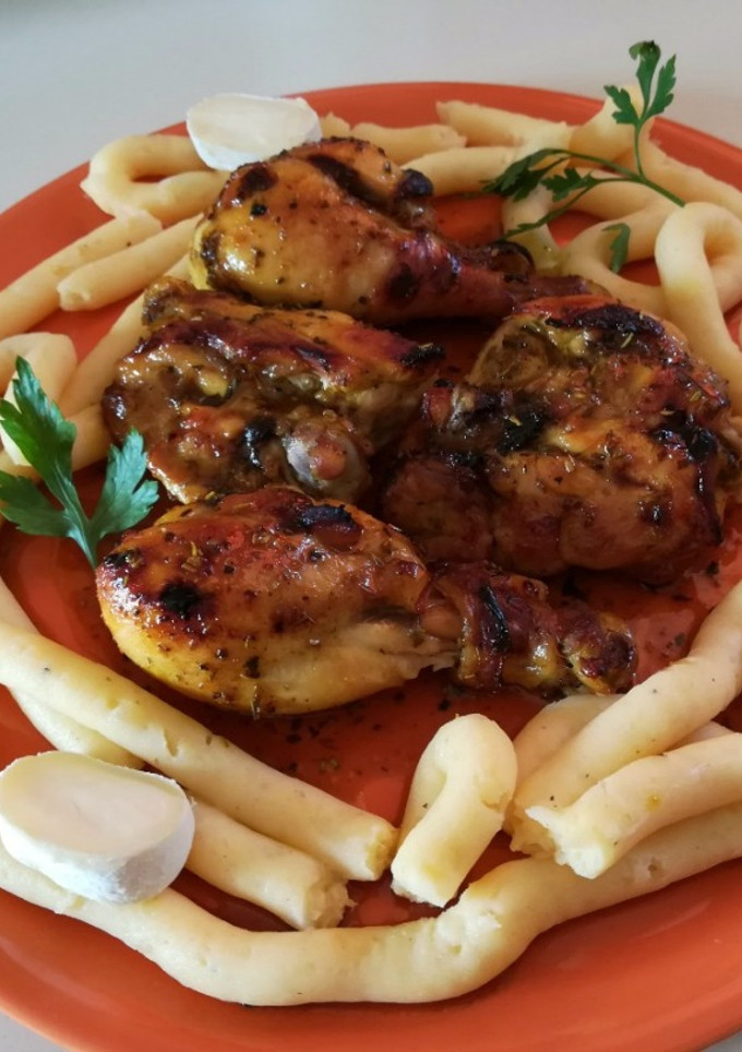 Una foto de Pollo con miel y curry