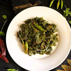A picture of Sojne Shak Bhaja (Moringa / Drumstick Leaves Stir Fry - Bong style).