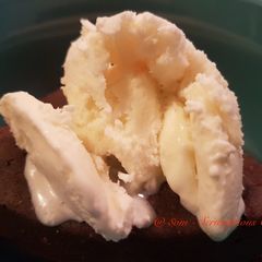 A picture of Eggless Ice Cream with 3 ingredients.