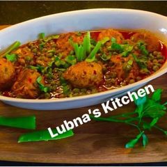 A picture of Cauliflower balls and peas curry: (Gobhi ke kofte aur mater Curry).