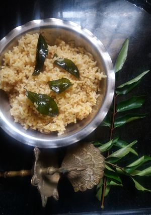 A picture of Puliyodharai.