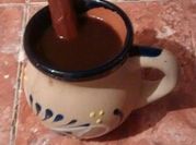 Una foto de café de olla artesanal