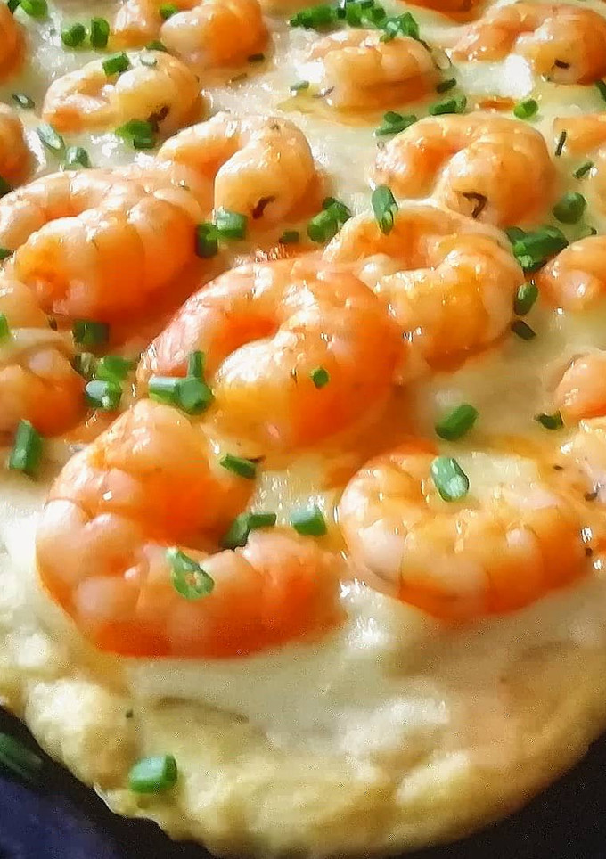 Una foto de Coca con Gambas y Alioli