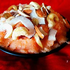 A picture of Suji halwa.