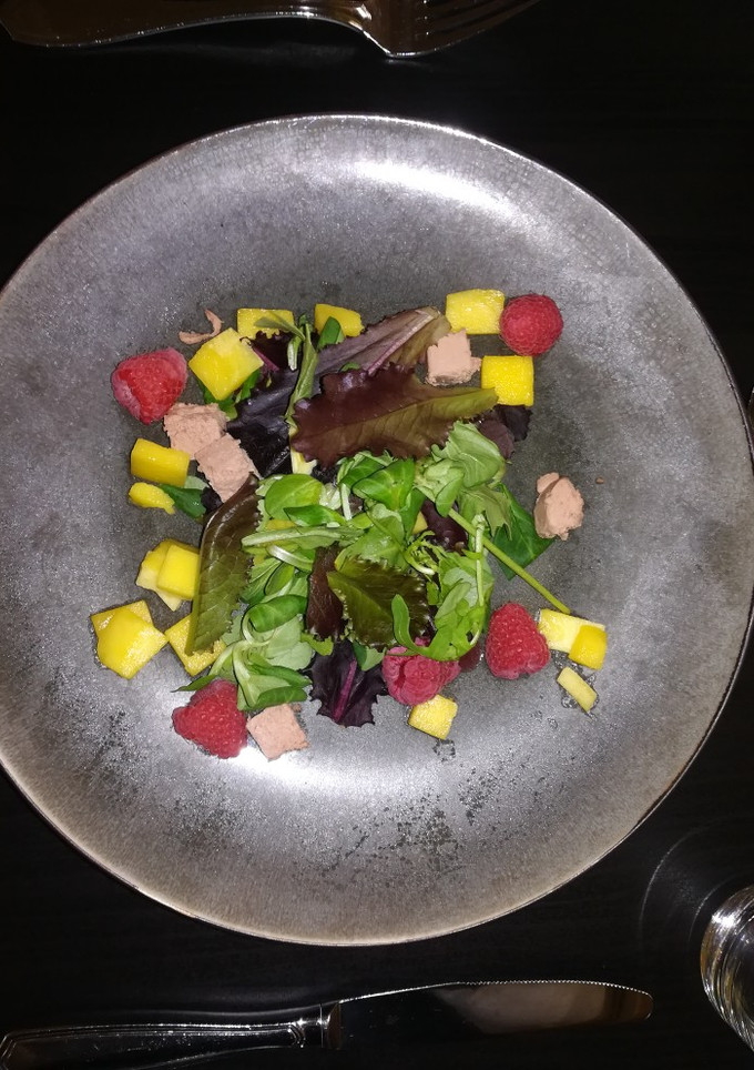 Una foto de Ensalada de moras