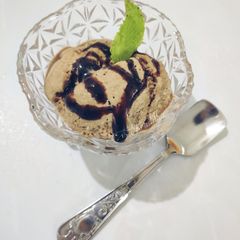 A picture of Chocolate ice cream.