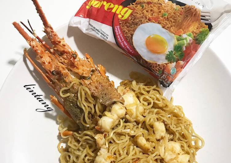 Indomie goreng lobster istimewa