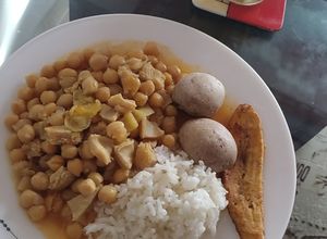 Una foto de Garbanzos con callo