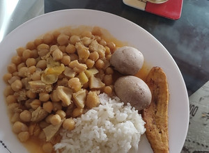 Una foto de Garbanzos con callo