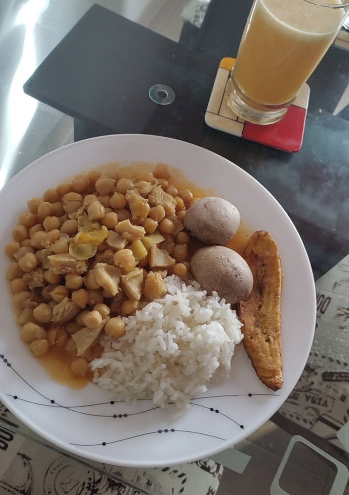 Una foto de Garbanzos con callo