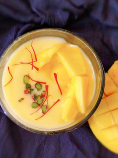 A picture of Mango lababadar shake.