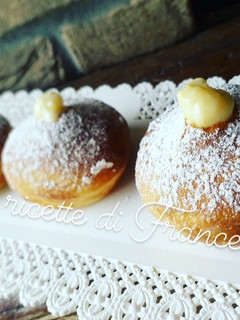 Foto di Bomboloni con crema pasticcera (in friggitrice ad aria)