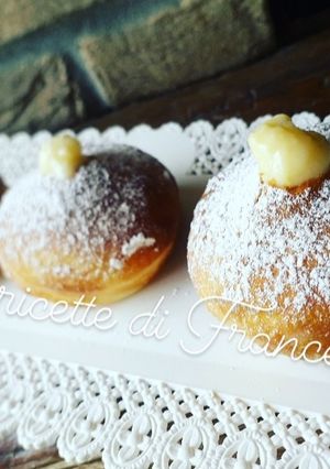 Foto di Bomboloni con crema pasticcera (in friggitrice ad aria)