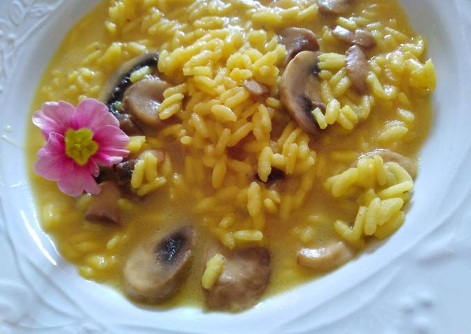 Come a Fai  Premiato Risotto zafferano e funghi