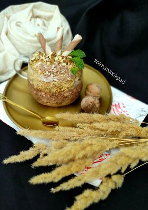 عکسی از دستور اوتمیل موز کاکائو با رویه کادایفsolmaz