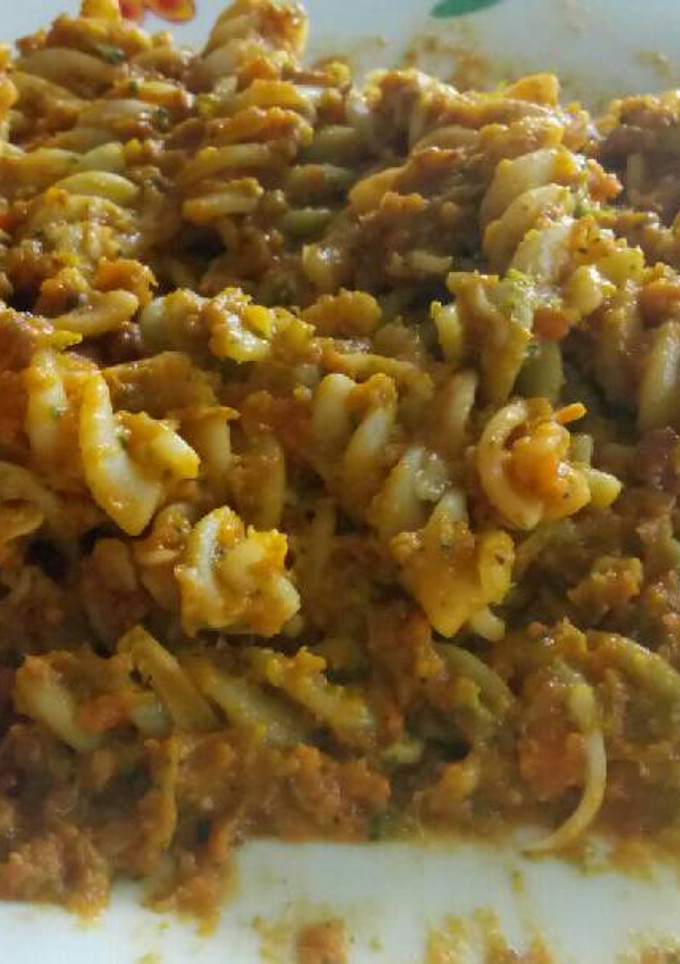 Una foto de Pasta con falsa boloñesa (vegetariana)
