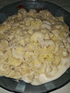 Una foto de Fideos con salsa blanca de champiñones