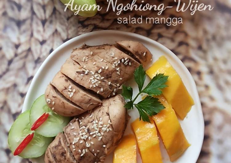 Cara Bikin Ayam Ngohiong Wijen - salad mangga, Lezat