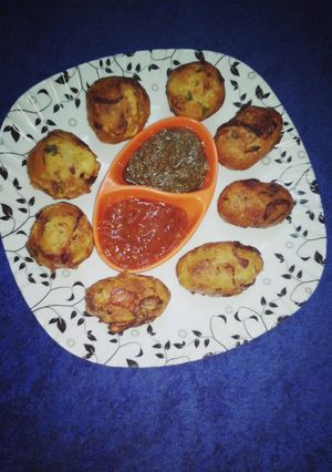 स्पाइसी  मूंगदाल गोले रेसिपी मुख्य फोटो