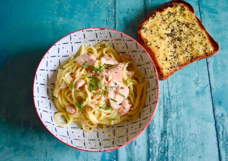 Steps to Prepare Homemade Salmon Linguine