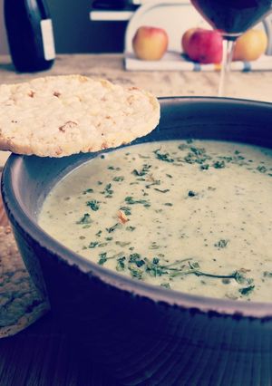 Brokkoli krémleves gouda sajttal recept fotója