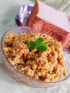 भुर्जी पाव (bhurji pav recipe in marathi) रेसिपी चे मुख्य फोटो