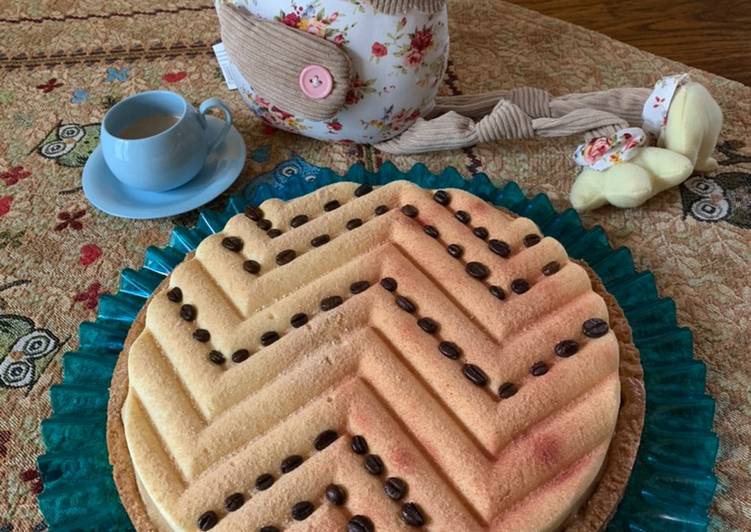 ☕️Crostata frolla al caffè, namelaka alla nocciola e crema leggere alla vaniglia☕️