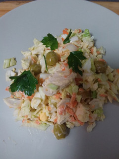 Una foto de 🥗Ensalada de pollo y repollo