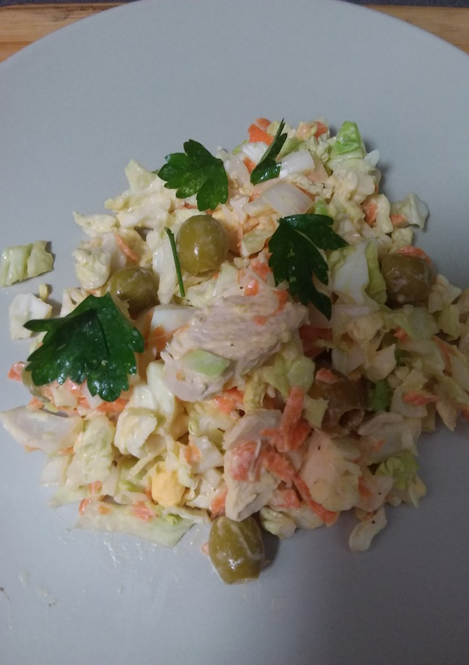 Una foto de 🥗Ensalada de pollo y repollo