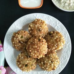 A picture of Sabudana Wada.