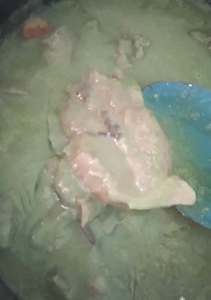 Una foto de Mole verde con Espinazo