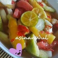 A picture of Asinan Buah Sehat.
