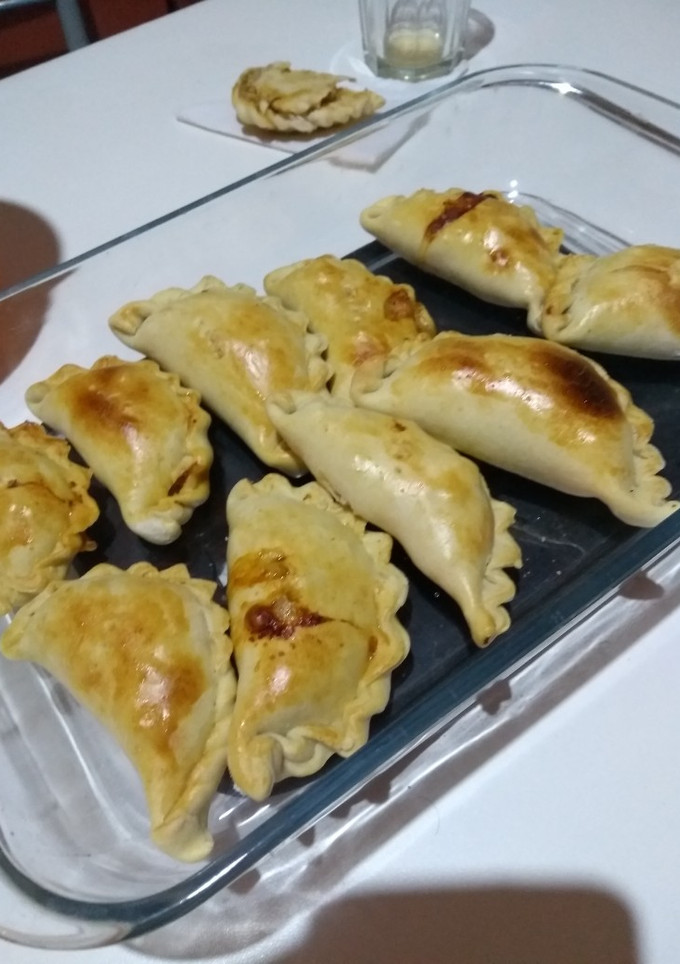 Una foto de Empanadas de pollo al horno