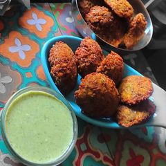 A picture of Falafel with kale chane.