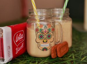 Foto principal de Batido de vainilla con galletas Lotus