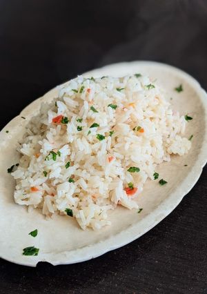 Una foto de Arroz blanco para guarnición