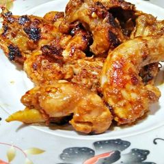 A picture of Honey chicken.