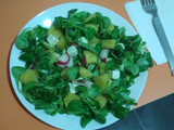 Ensalada de piña y aguacate
