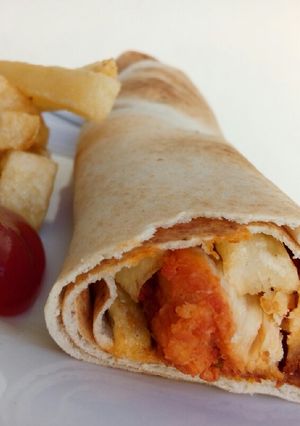 A picture of Red Shish Tawook Sandwich.