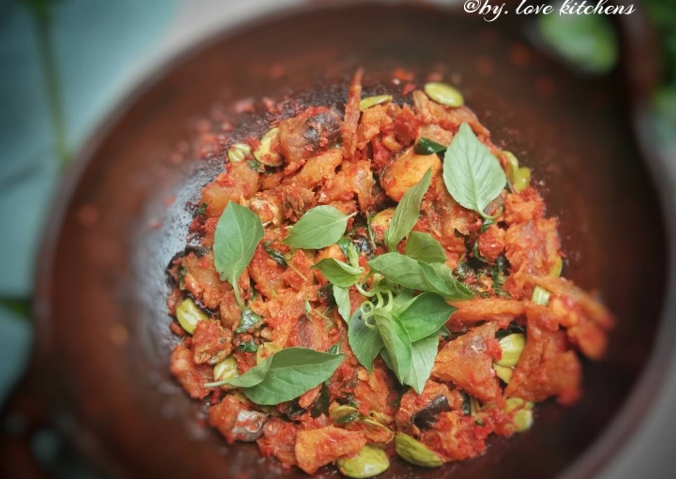 Balado Ikan Bawal Daun Kemangi