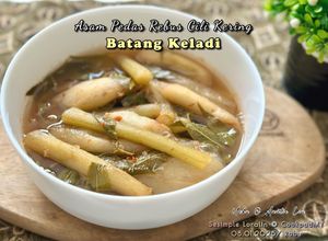 Gambar Asam Pedas Rebus Cili Kering Batang Keladi (Kaeng Som)