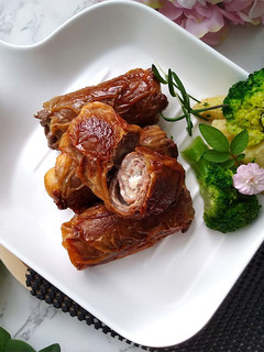 醬燒千張起司牛肉捲〞肉片應用低醣料理 的食譜成品照片