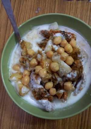 A picture of Kahlmi vade ki chaat.