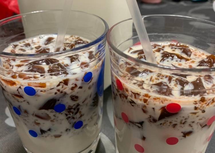 How to Make Favorite Coffee Jelly Milk Drink