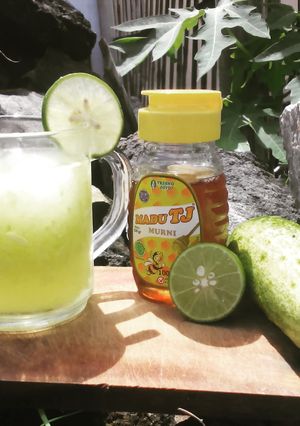 Foto resep STMJ (es Serut Timun Madu Jeruk nipis)
