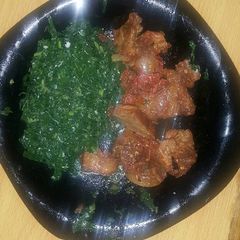 A picture of Fried skuma with beef.