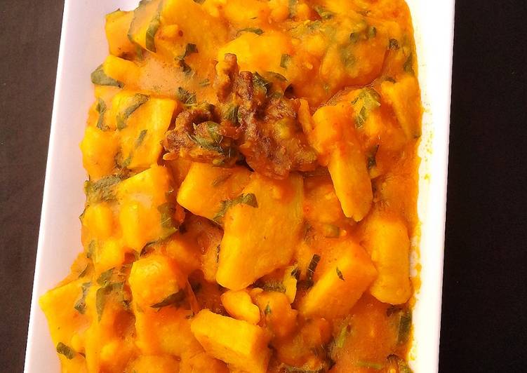 Steps to Prepare Quick Yam pottage with spinach